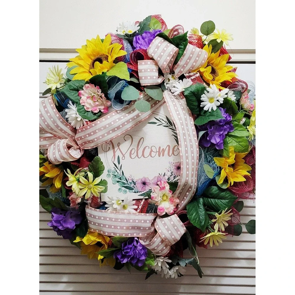 Welcome wreath for spring and summer..